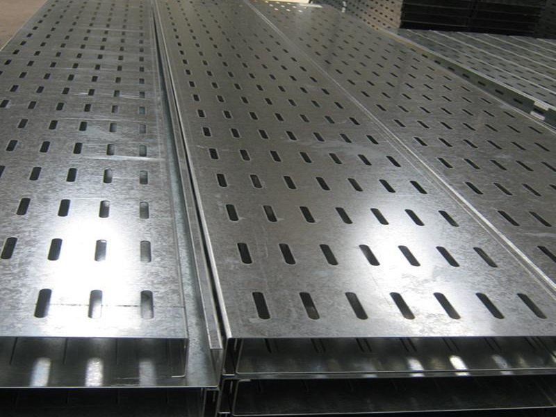 托盘式电缆桥架