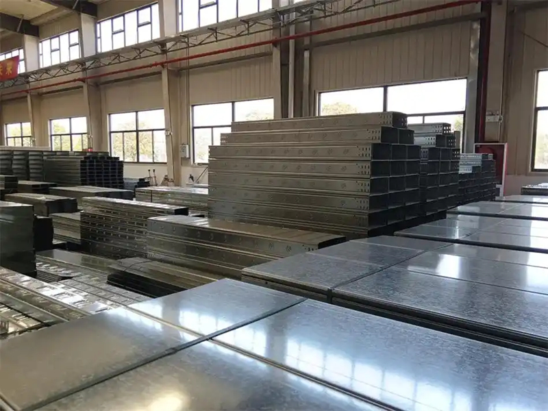 电缆桥架生产车间